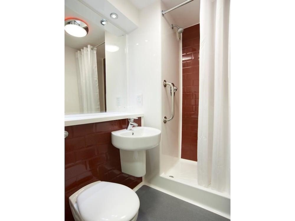 Travelodge London Central Southwark Buitenkant foto