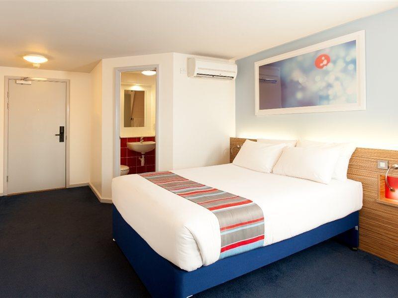 Travelodge London Central Southwark Buitenkant foto